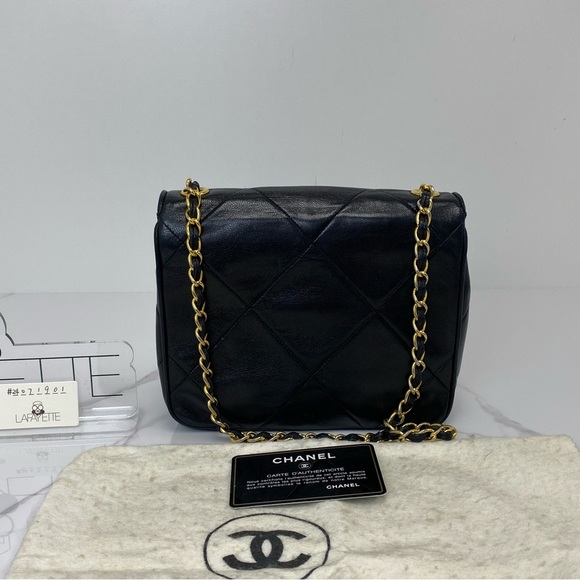 Chanel Vintage Diamond Quilt CC Flap Bag - Picture 3 of 6